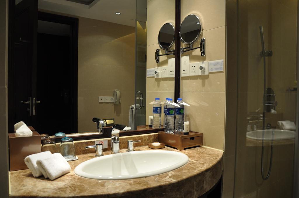 Vienna International Hotel Suzhou University Town מראה חיצוני תמונה