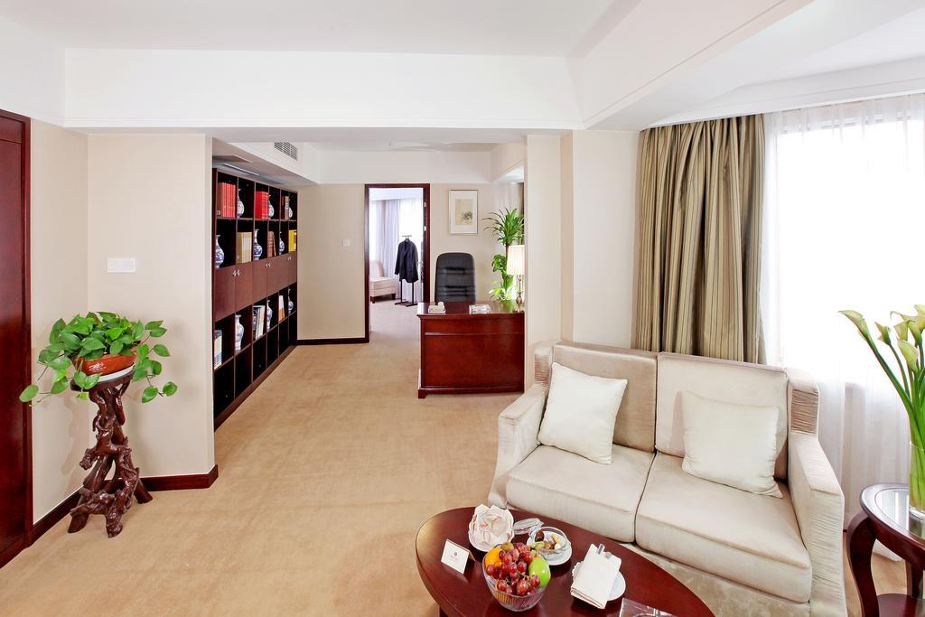 Vienna International Hotel Suzhou University Town מראה חיצוני תמונה